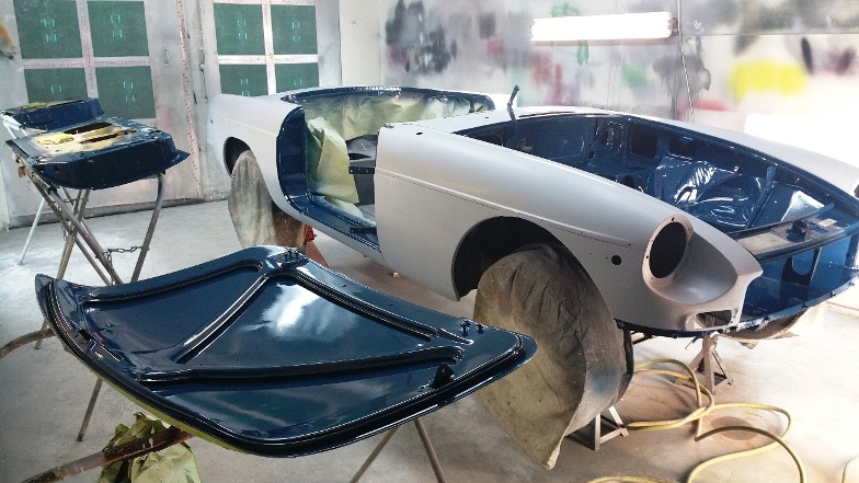 inners painted, classic mgb auto restoration