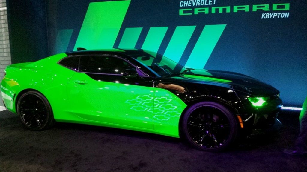 2016 Camaro Krypton Features electroluminescent paint Lumilor TD Customs
